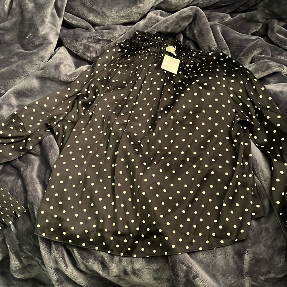 NWT women’s black and white polka dot blouse